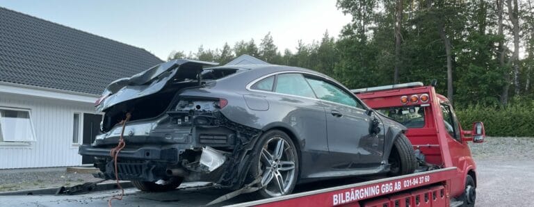 Vad kostar det att lämna en bil på skroten