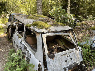 Dumpad Renault-Kangoo är värdefull för bilskrot i Kållered