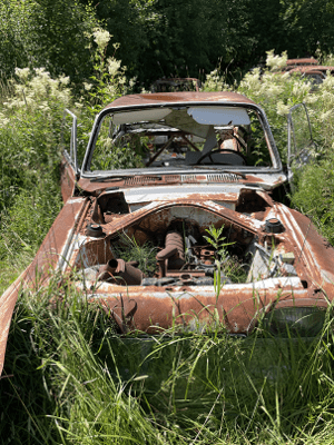 Bilskrot i Kungälv återvinner bilvraket Dacia-Sandero med 95 %