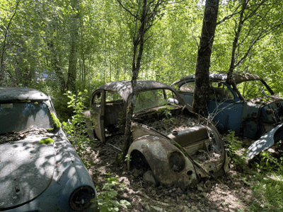 Logisk skrotning av bilar i Linköping på bilskrot
