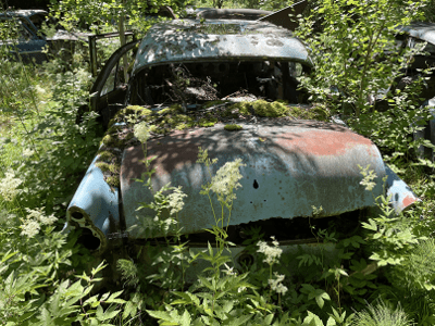 Skrota bilen i Falkenberg där bilskrot har miljön i förarsätet