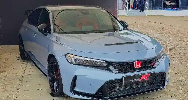 Honda Civic Type R av 2024 års modell, senaste generationens framhjulsdrivna prestandabil